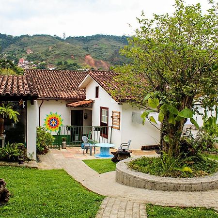 - Casa Pitanga - Acomodacao Lindissima Pertinho Da Igreja Do Rosario Ouro Preto  Eksteriør bilde